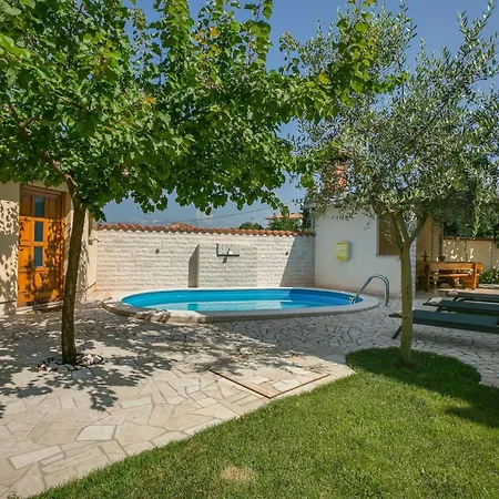 Cera Fuer 12 Personen By Interhome بيت للعطل *