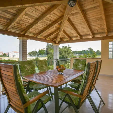 بيت للعطل Cera Fuer 12 Personen By Interhome *