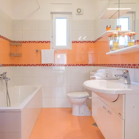 Cera Fuer 12 Personen By Interhome *
