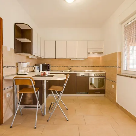 Cera Fuer 12 Personen By Interhome بيت للعطل فودنيان